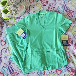 Landau Foward Womens Scrub Set
